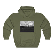 Load image into Gallery viewer, Citi Field Sunset Black & White - Unisex Heavy Blend™ Hooded Sweatshirt