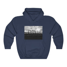 Load image into Gallery viewer, Citi Field Sunset Black &amp; White - Unisex Heavy Blend™ Hooded Sweatshirt
